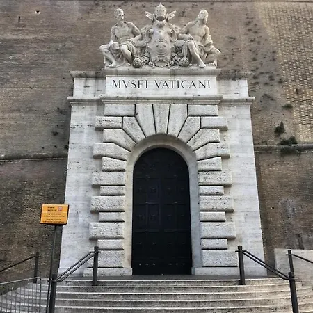 Vatican Sweet House Near Metro Cipro * Rom