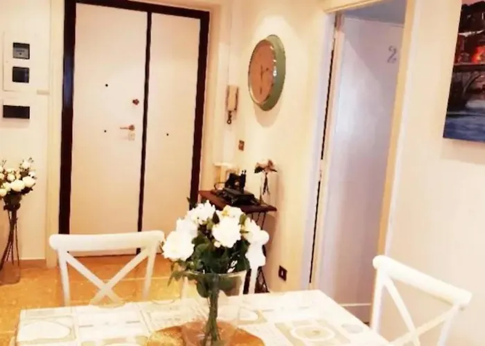 Vatican Sweet House Near Metro Cipro ローマ